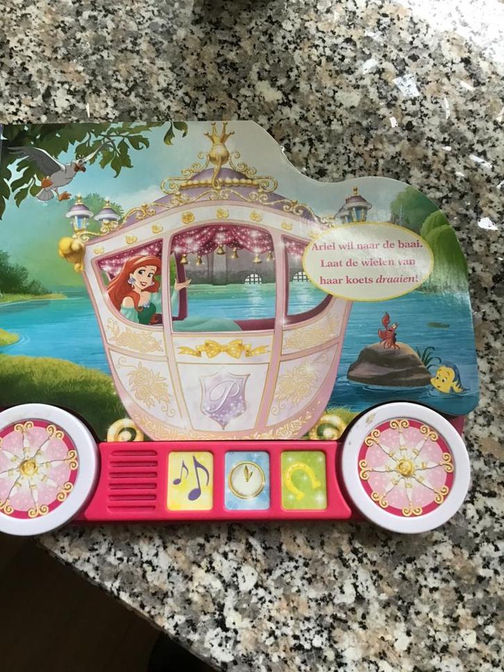 Princessen boek met geluid, Boeken, Kinderboeken | Baby's en Peuters, Zo goed als nieuw, 2 tot 3 jaar, Uitklap-, Voel- of Ontdekboek