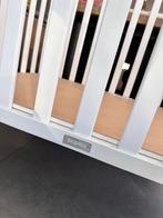 Box, Ophalen, Gebruikt, Vierkant, In hoogte verstelbaar