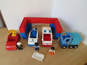 Duplo lego Hulpvoertuigen, ambulance, brandweer, politieauto beschikbaar voor biedingen