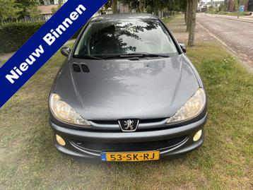 Peugeot 206 1.4-16V Air-line 3 Mooie 206 5 deurs zeer koude  beschikbaar voor biedingen