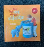 Door het oog van een olifant het wonder van 15 cent, Boeken, Ophalen of Verzenden, Zo goed als nieuw, Fictie algemeen