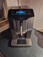 koffiemachine EQ.3S.300, Witgoed en Apparatuur, Koffiezetapparaten, Gebruikt, 10 kopjes of meer, Koffiemachine, Afneembaar waterreservoir