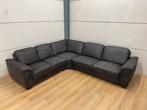 Mooie luxe suede zwarte hoekbank - GEREINIGD!!!, Huis en Inrichting, Banken | Bankstellen, Ophalen, 250 tot 300 cm, Luxe, Hoekbank