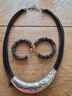 halsketting met oorbellen, Sieraden, Tassen en Uiterlijk, Ophalen of Verzenden, Gebruikt, Zwart, Overige materialen