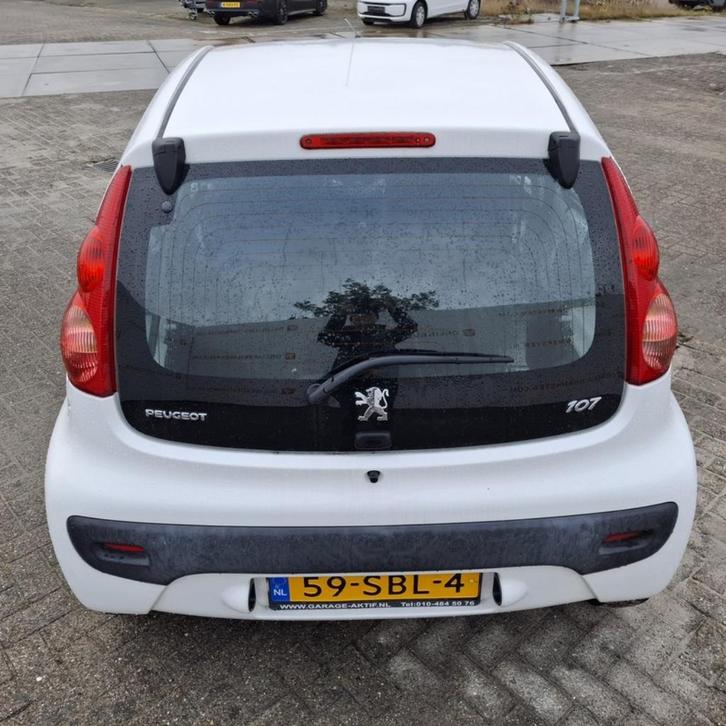 Peugeot 107 1.0 12V 5DR 2011 Wit, Auto's, Peugeot, Particulier, Airconditioning, Radio, Benzine, A, Hatchback, Handgeschakeld