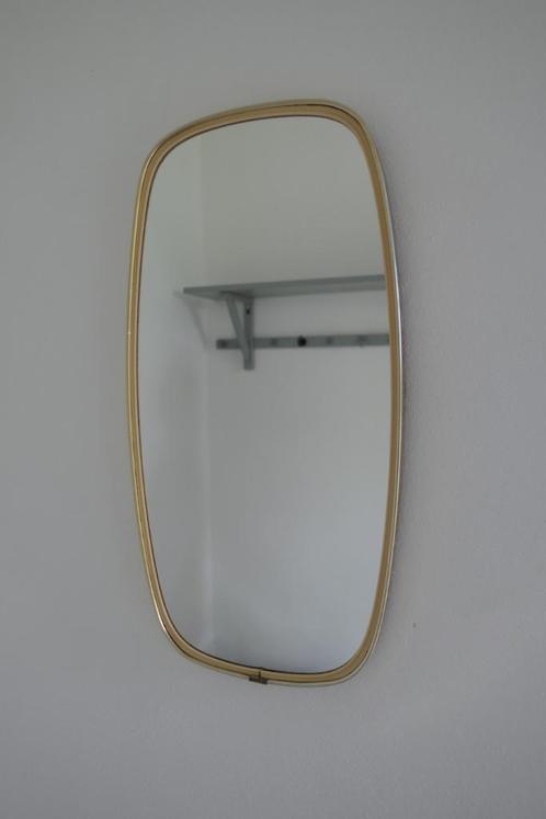 Vintage spiegel koperen rand langwerpig, Huis en Inrichting, Woonaccessoires | Spiegels, Zo goed als nieuw, Minder dan 50 cm, Minder dan 100 cm