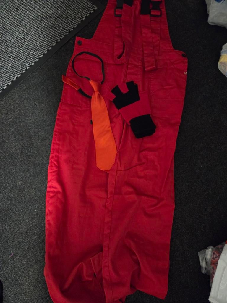 Rode carnavalsoveral met accessoires, Carnaval, Maat 42/44 (L), Ophalen of Verzenden, Kleding