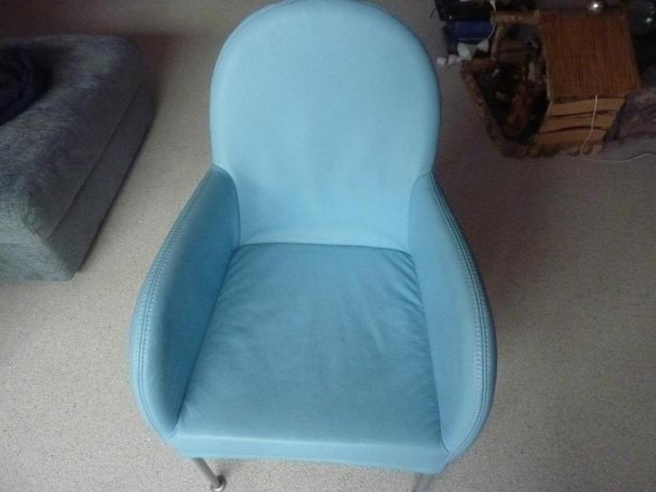 Ijs blauwe leren zitstoel van meubelbedrijf Het Anker, Huis en Inrichting, Fauteuils, Gebruikt, Leer, Ophalen