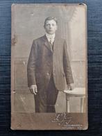 CDV jongeman Atelier De Jong Leeuwarden  Heerenveen, Ophalen of Verzenden, Voor 1940, Gebruikt, Foto