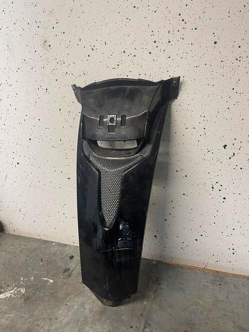 Voorfrontplaat Midden Gilera Fuoco & Piaggio MP3 500cc, Auto-onderdelen, Klein materiaal, Gebruikt, Ophalen of Verzenden