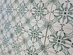 58 stuks Antieke wandtegels Boch 12x12cm blauwgroen decor, Antiek en Kunst, Antiek | Wandborden en Tegels, Ophalen
