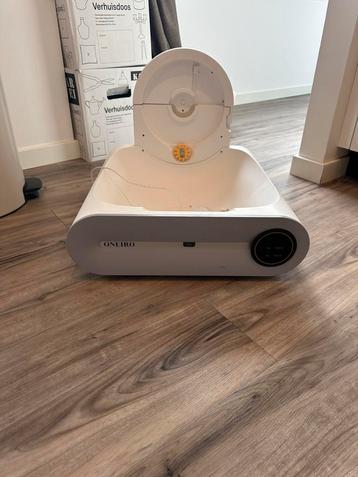 Automatische zelfreinigende kattenbak beschikbaar voor biedingen
