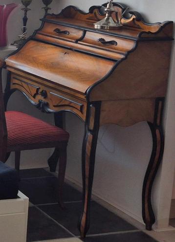 Willem III 3 bureau. Goede staat beschikbaar voor biedingen