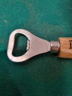 flesopener van hout abbaye de leffe, Verzamelen, Merken en Reclamevoorwerpen, Ophalen of Verzenden, 'T Olde Gre-j, Info@toldegrej.nl