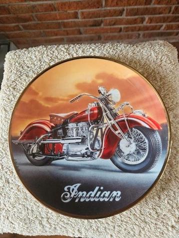 Bord met Indian motor  beschikbaar voor biedingen