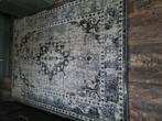 Vloerkleed vintage grijs 2.30x1.60, Huis en Inrichting, Ophalen, 200 cm of meer, Zo goed als nieuw, Grijs