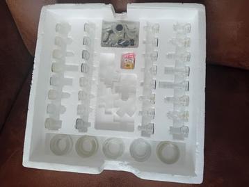 Glazen  Set - Schaak, Dammen, Backgammon, Tic Tac  beschikbaar voor biedingen