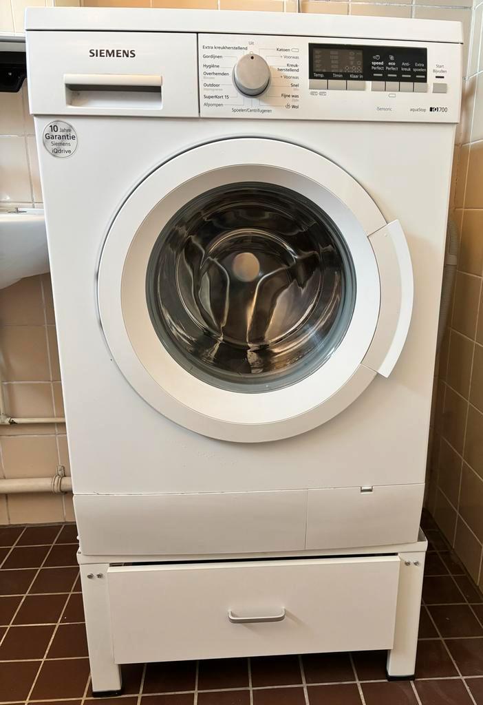 Siemens IQ700 Wasmachine A+++ met verhoger & lade, Witgoed en Apparatuur, Wasmachines, Gebruikt, Voorlader, 6 tot 8 kg, 85 tot 90 cm