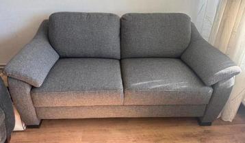 Mooi bankje als nieuw, 165 cm beschikbaar voor biedingen