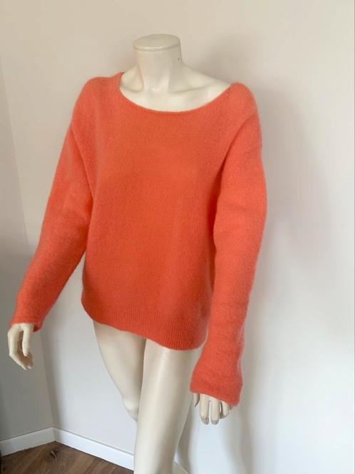 Mooie nieuwe trui maison Anje Bikey koraal coral L of M, Kleding | Dames, Truien en Vesten, Zo goed als nieuw, Ophalen of Verzenden