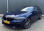 BMW 5-Serie Touring 530e xDrive M Sport Tanzanite Bleu 2021, Automaat, 1998 cc, 1935 kg, Zwart