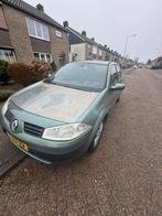 Renault Mégane 1.6 16V 2005 Groen, Auto's, Renault, Voorwielaandrijving, 625 kg, 4 cilinders, 49 €/maand