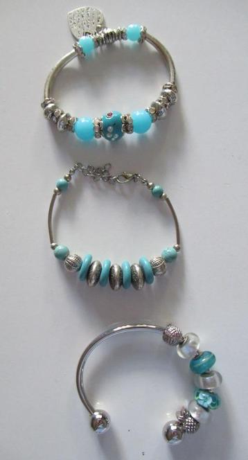 Armbanden 3 stuks aqua beschikbaar voor biedingen
