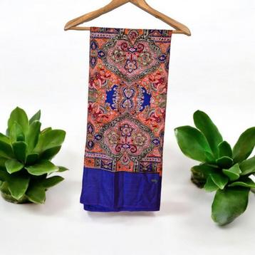 Oilily sjaal paars/oranje beschikbaar voor biedingen
