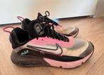 Mooie Nike 2090 sneakers maat 40.5, Ophalen of Verzenden, Zo goed als nieuw, Sneakers of Gympen