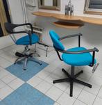 2 moderne kappersstoelen blauw met 2 voetensteuntjes, Huis en Inrichting, Stoelen, Ophalen