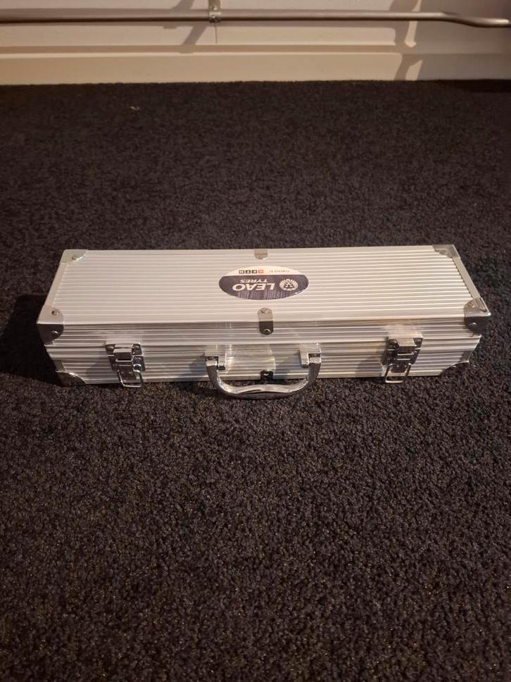 BBQ Set in Koffer - Handig en Compleet!, Tuin en Terras, Barbecue-accessoires, Gebruikt, Ophalen of Verzenden