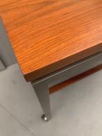 Audiotafel bijzettafel tv-meubel hout - vintage retro tafel, Huis en Inrichting, Kasten | Televisiemeubels, Ophalen, Minder dan 50 cm