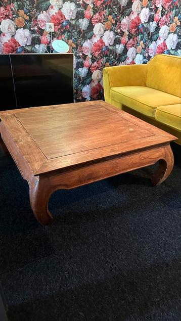 Salon tafel 1x1 beschikbaar voor biedingen