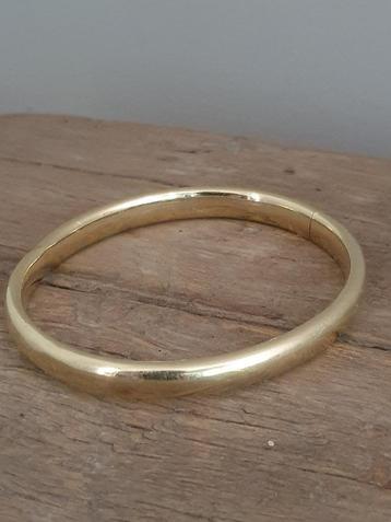 Gouden slavenarmband/bangle beschikbaar voor biedingen