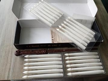 Doos met 24 zwevende kaarsen + toverstok Halloween / kerst beschikbaar voor biedingen