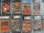 Zeldzame Pokemon Charizard Collectie met map en extra's, Hobby en Vrije tijd, Verzamelkaartspellen | Pokémon, Ophalen of Verzenden