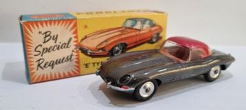 Corgi Toys no. 307 Jaguar E type with detachable hood beschikbaar voor biedingen
