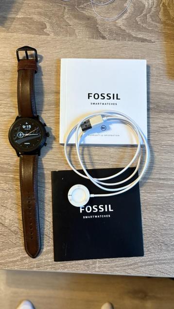 Fossil Carlyle Gen 5 FTW4026 Smartwatch Heren (44mm, bruin) beschikbaar voor biedingen
