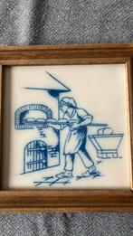 Tichelaar Makkum. 2 tegeltjes bakker, Ophalen of Verzenden
