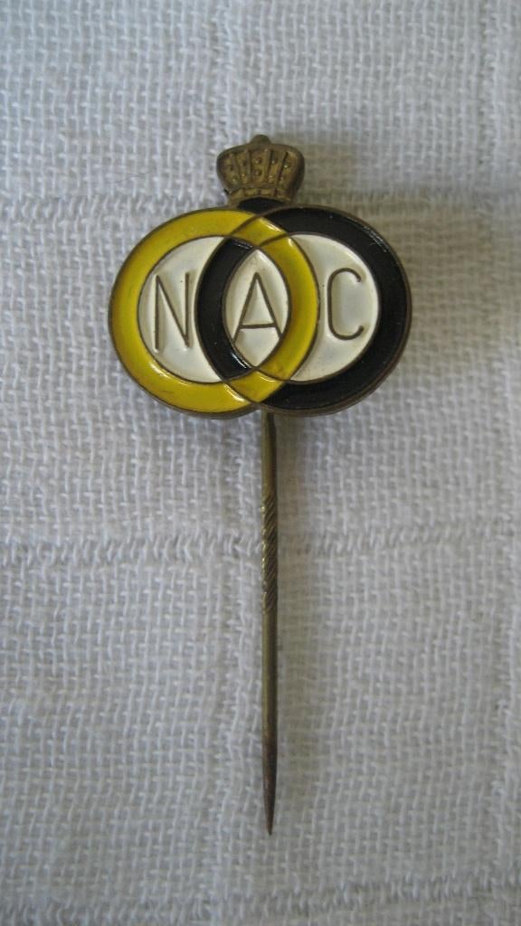 Veel verschillende NAC speldjes, Ophalen of Verzenden, Zo goed als nieuw, NAC Breda, Overige typen