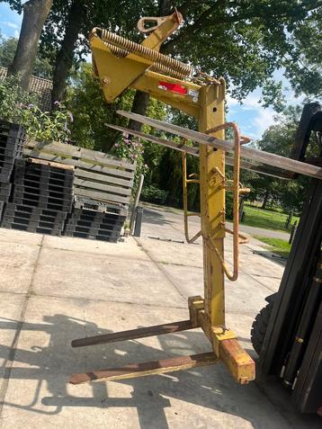 Pallethaak 1.8 ton pallet haak hijshaak zelf nivilerend beschikbaar voor biedingen