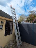 Goede uitschuifladder 2x 12 spots in hattem ophalen, Doe-het-zelf en Verbouw, Ladders en Trappen, Zo goed als nieuw, Ophalen