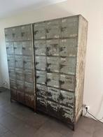 Vintage oude locker kasten op pootjes uit Frankrijk, Ophalen, Gebruikt