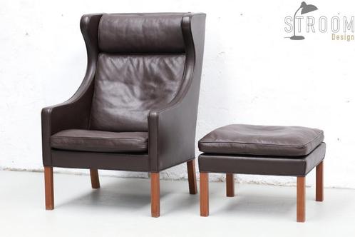 Børge Mogensen Wing Chair met Ottoman Vintage Design Jaren, Huis en Inrichting, Banken | Complete zithoeken, Gebruikt, Hout, Leer
