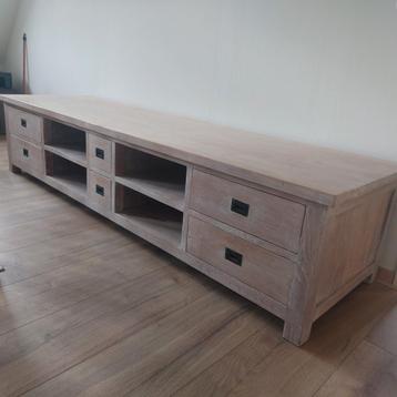 teak dressoir 230 cm beschikbaar voor biedingen