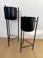 Intratuin zwarte bloembak 80cm hoog - €20, Rond, Binnen, Ophalen of Verzenden, Zo goed als nieuw