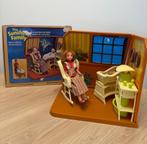 The Sunshine Family baby’s room (9804) (Mattel) (jaren ’70), Verzamelen, Poppen, Verzenden, Gebruikt, Pop