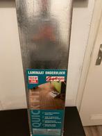 Een ongeopend pakket ondervloer van Quick Fit, Ophalen, Overige typen, Nieuw, Grijs