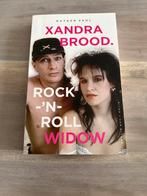 Xandra Brood.Rock-‘roll Window.Rutger Vahl., Gelezen, Ophalen of Verzenden