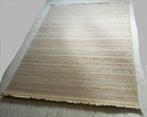 Zuiver Nepal vloerkleed, 160 x 235 cm, zeer goede staat, Huis en Inrichting, Stoffering | Tapijten en Kleden, Ophalen, Gebruikt